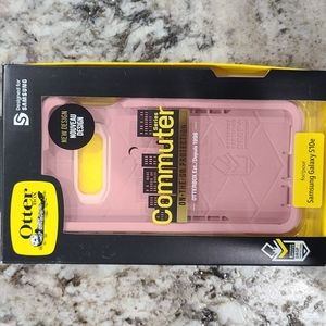 Otter box commuter series case for Samsung Galaxy s10e